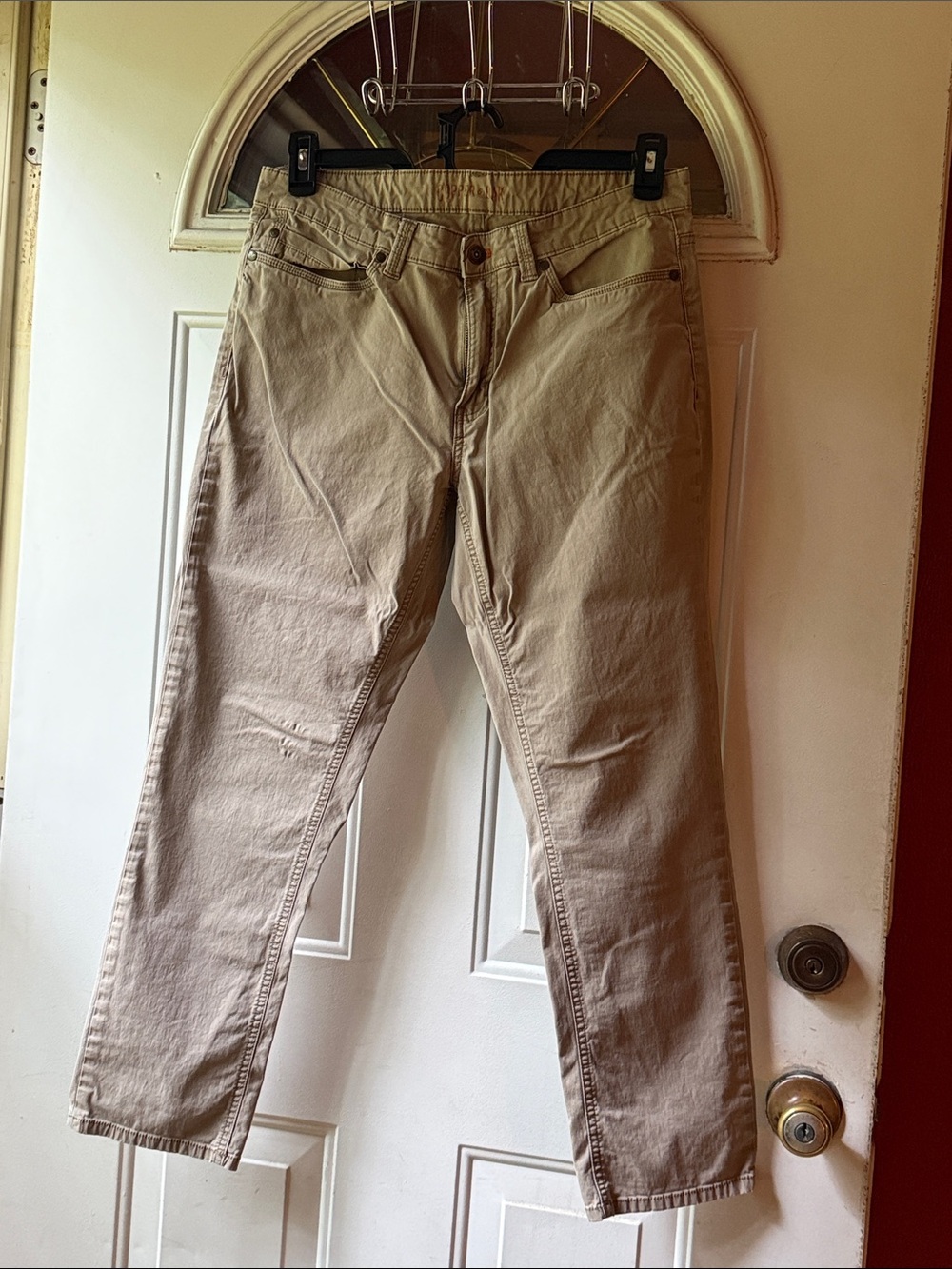 Men's Straight-Fit Khaki Chinos - Neutral Tan